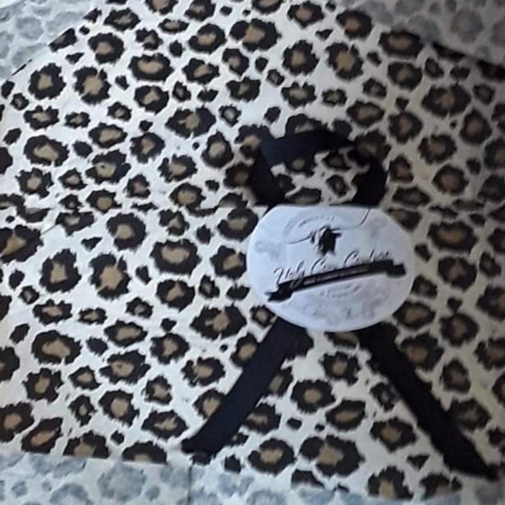 Holy Cow Couture Purse - Picture 12 of 16